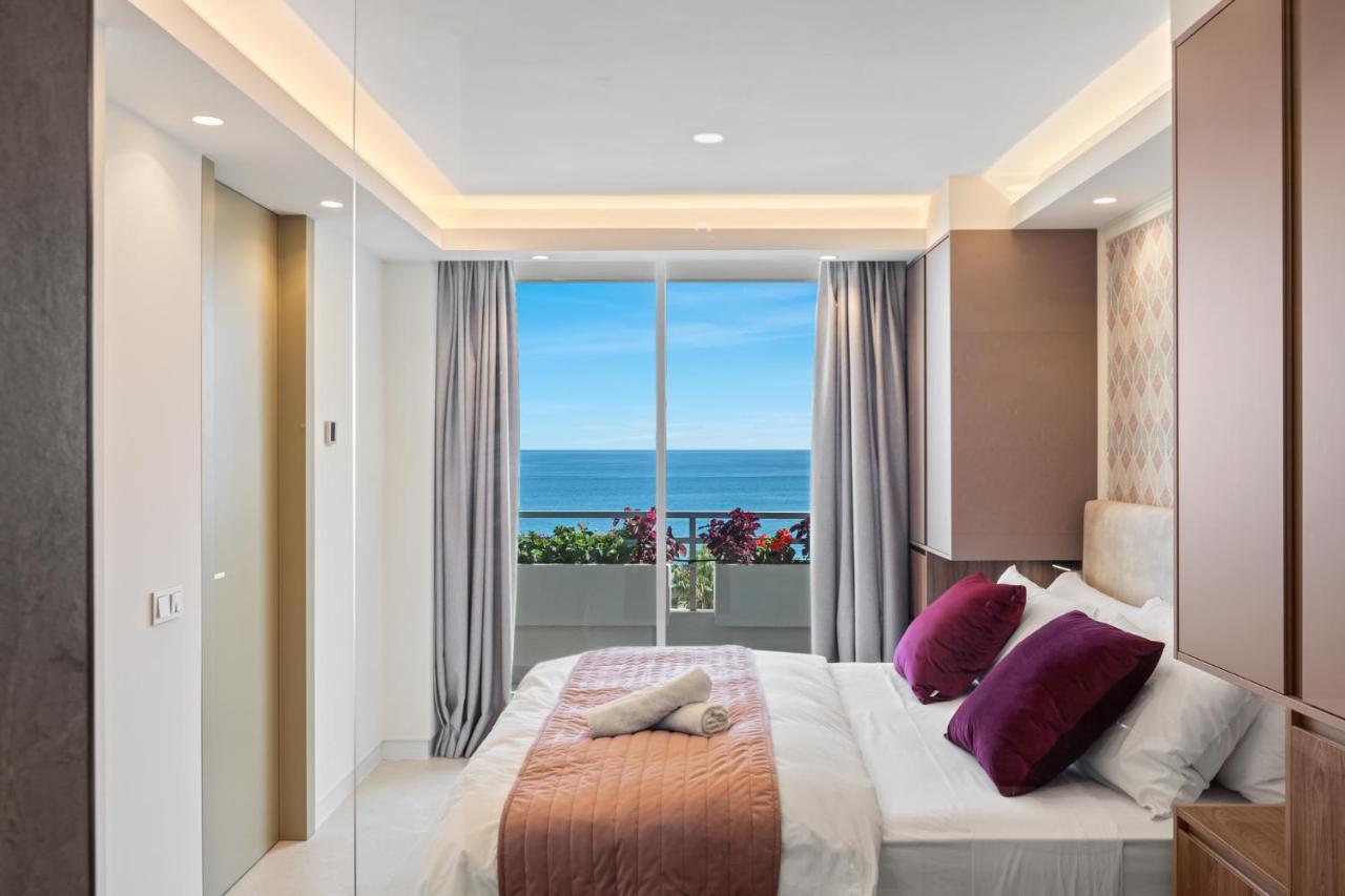Fully Renovated Frontline Flat Apartment Marbella Ngoại thất bức ảnh